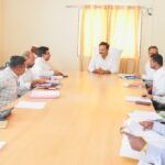 तब्बल आठ तास आमदार अभिजीत पाटील यांनी घेतला मतदारसंघाचा आढावा
