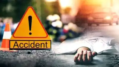माचणुर येथे ट्रॅव्हलर उलटुन अपघात, चार जण गंभीर , दहा किरकोळ जखमी
