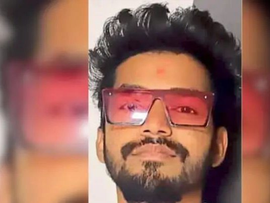 तलावात उडी घेऊन युवकाने संपवले जीवन