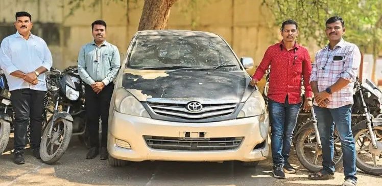 सोलापूर : चार चोरटे जेरबंद ; कारसह सहा दुचाकी हस्तगत