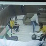 लेकीसमोर बापाने मित्रावर केले सपासप वार……….