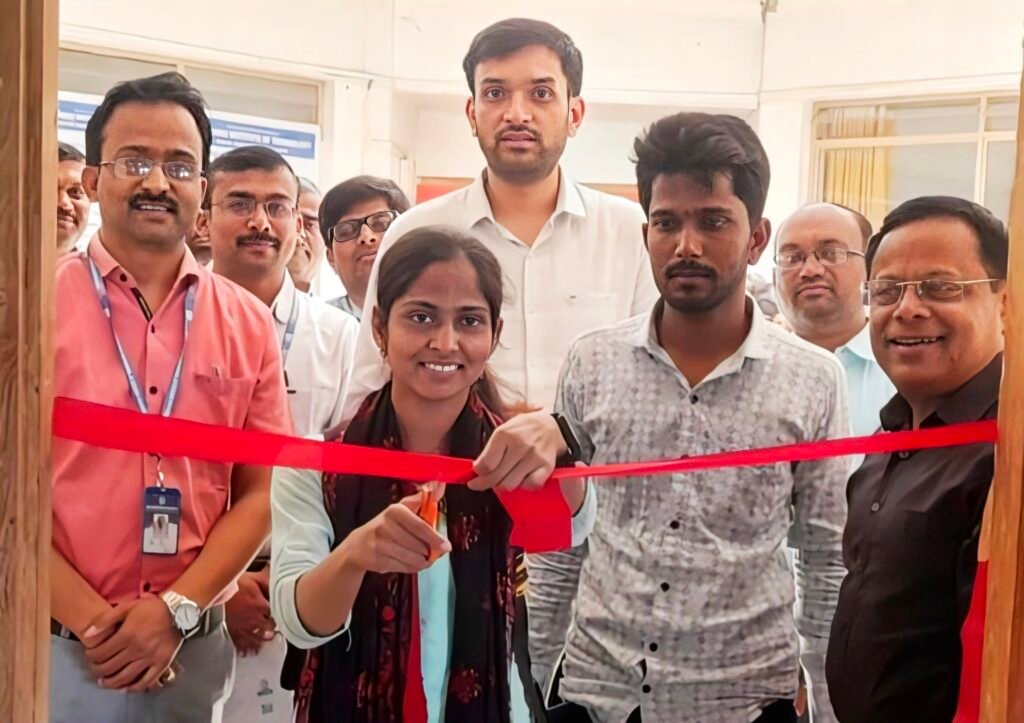 Karmayogi : कर्मयोगी मध्ये शासनमान्य प्रथम वर्ष बी.टेक प्रवेश प्रक्रिया “सुविधा केंद्राचे” उद्घाटन, कर्मयोगी मध्ये ऑनलाइन फॉर्म भरण्याची मोफत सुविधा