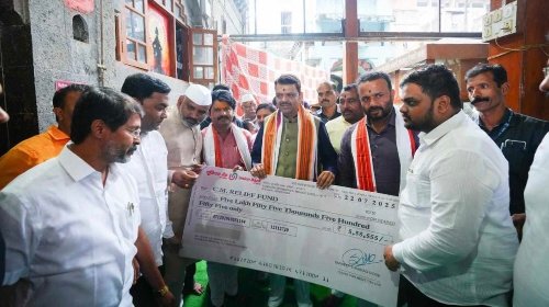 Pandharpur Live : किसान मोर्चाचे सरचिटणीस संदीप गिड्डे-पाटील यांच्याकडून मुख्यमंत्री सहायता निधीस ५,५५,५५५ रुपयांचे योगदान