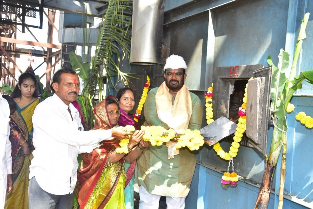 भीमा’ साखर कारखाना सज्ज! गळीत हंगामासाठी बॉयलर प्रज्वलित: भीमा’ ची मोहिम धडाक्यात! बॉयलर प्रदीपनाने हंगाम शुभारंभाची नांदी; ऊस उत्पादकांत आनंदाचे वातावरण