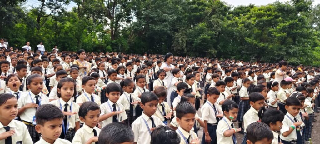 कर्मयोगी शाळेतील विद्यार्थ्यांनी घेतली फटाके न फोडण्याची शपथ