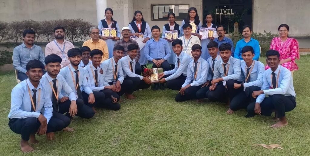 विविध राज्यस्तरीय क्रीडा स्पर्धेमध्ये कर्मयोगी पॉलिटेक्निक संघाचे उल्लेखनीय यश