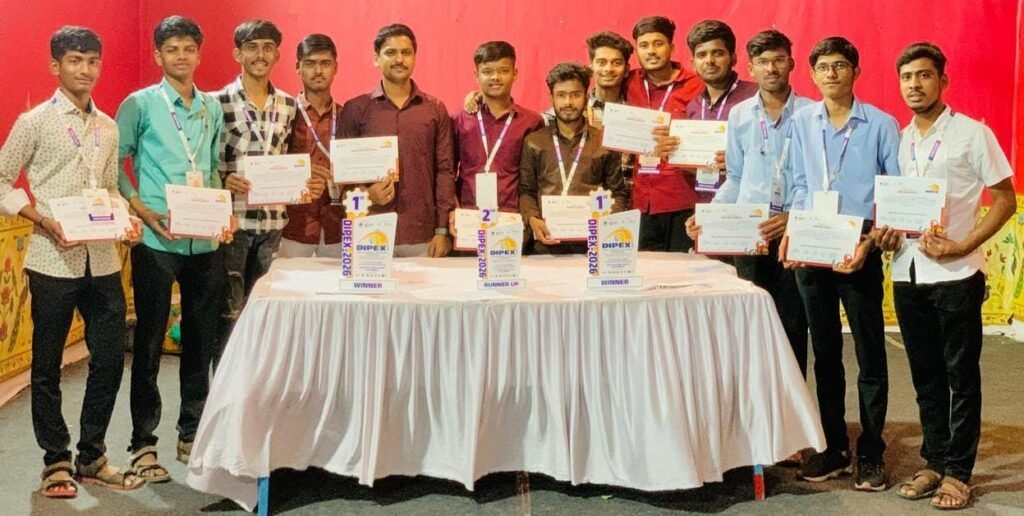 राज्यस्तरीय ‘डिपेक्स’ प्रकल्प स्पर्धेमध्ये कर्मयोगी पॉलिटेक्निकचे घवघवीत यश, तंत्रज्ञानाच्या कुंभमेळ्यात कर्मयोगीच्या विद्यार्थ्यांचे यश